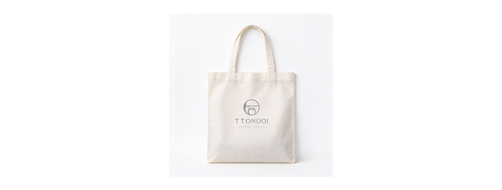 Non-woven bag with water-based printed soft-touch design